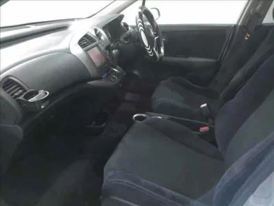 Honda STREAM  с аукциона в Японии