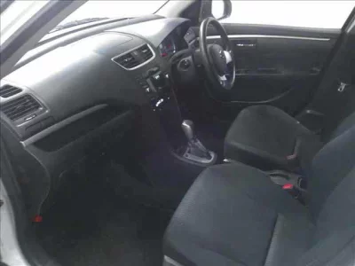 Suzuki SWIFT  с аукциона в Японии