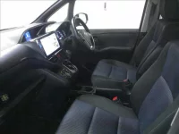 Toyota VOXY лот № 7543 оценка R  с аукциона в Японии 2