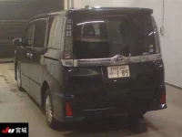 Toyota VOXY лот № 7543 оценка R  с аукциона в Японии 1