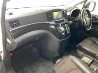 Nissan ELGRAND лот № 10024 оценка 3  с аукциона в Японии 2