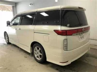Nissan ELGRAND лот № 10024 оценка 3  с аукциона в Японии 1