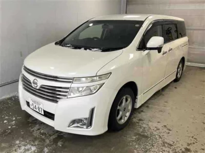 Nissan ELGRAND  с аукциона в Японии