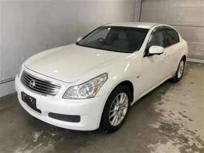 Nissan SKYLINE  с аукциона в Японии