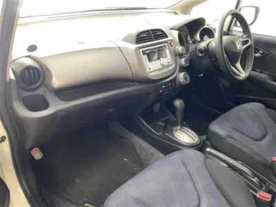 Honda FIT  с аукциона в Японии