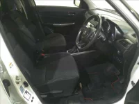 Suzuki SWIFT лот № 2020 оценка 4  с аукциона в Японии 3