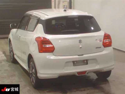 Suzuki SWIFT  с аукциона в Японии
