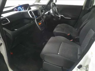 Mitsubishi DELICA D2