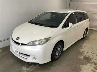 Toyota WISH  с аукциона в Японии