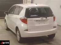 Toyota RACTIS лот № 4326 оценка R  с аукциона в Японии 1