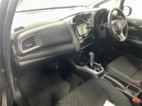 Honda FIT лот № 10068 оценка 3  с аукциона в Японии 2