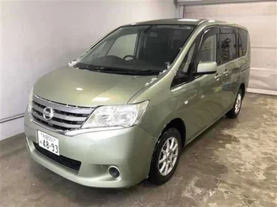 Nissan SERENA  с аукциона в Японии