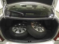 Toyota COROLLA AXIO лот № 2079 оценка R  с аукциона в Японии 6