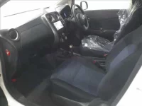 Nissan NOTE лот № 4355 оценка 3.5  с аукциона в Японии 2