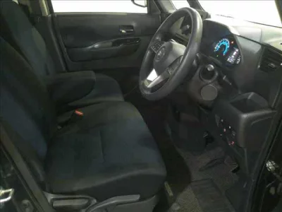 Nissan ROOX  с аукциона в Японии