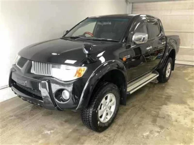 Mitsubishi TRITON