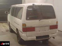 Toyota HIACE VAN лот № 9021 оценка 3.5  с аукциона в Японии 1