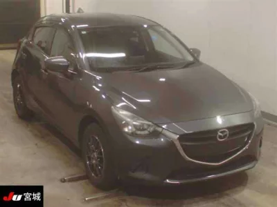 Mazda DEMIO  с аукциона в Японии