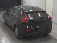 Volvo V40 лот № 5132 оценка 4  с аукциона в Японии 1