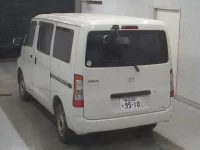 Mazda BONGO VAN лот № 4033 оценка R  с аукциона в Японии 1