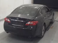 Nissan FUGA лот № 5111 оценка 3  с аукциона в Японии 3