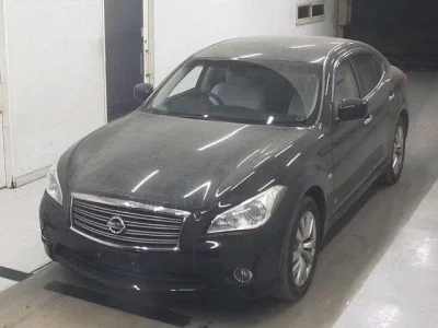 Nissan FUGA  с аукциона в Японии