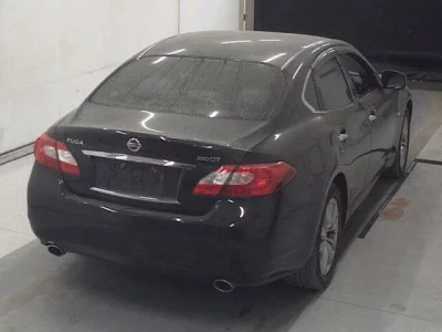 Nissan FUGA  с аукциона в Японии