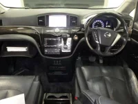 Nissan ELGRAND лот № 3048 оценка 3  с аукциона в Японии 2