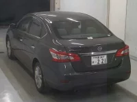 Nissan SYLPHY лот № 1056 оценка 3.5  с аукциона в Японии 1