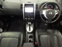 Nissan X-TRAIL лот № 3049 оценка 4  с аукциона в Японии 2