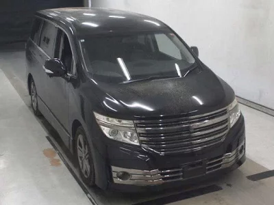 Nissan ELGRAND  с аукциона в Японии