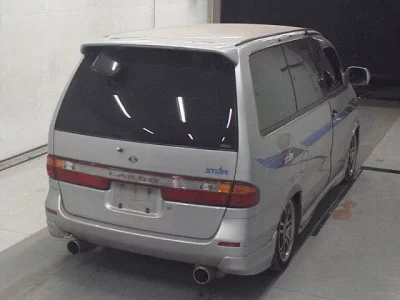 Nissan LARGO