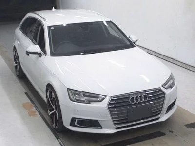 Audi A4  с аукциона в Японии