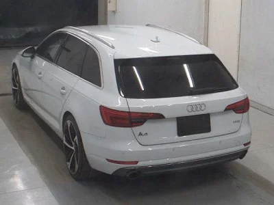 Audi A4  с аукциона в Японии