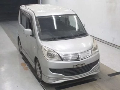 Mitsubishi DELICA D2