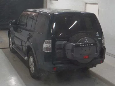 Mitsubishi PAJERO  с аукциона в Японии
