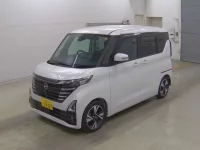 Nissan ROOX лот № 3004 оценка 3.5  с аукциона в Японии 2