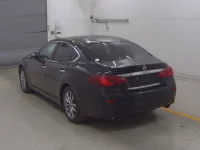 Nissan FUGA лот № 70 оценка 3.5  с аукциона в Японии 1