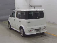 Nissan CUBE лот № 8552 оценка 3.5  с аукциона в Японии 1