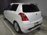 Suzuki SWIFT лот № 2071 оценка 3  с аукциона в Японии 3