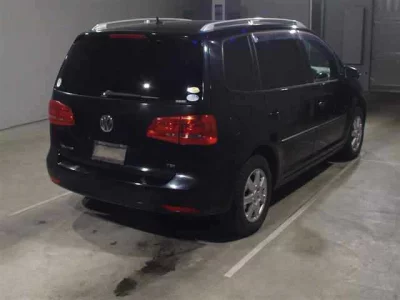 Volkswagen GOLF TOURAN  с аукциона в Японии