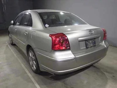 Toyota AVENSIS SEDAN