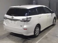 Toyota WISH лот № 2114 оценка 3.5  с аукциона в Японии 1