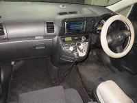 Toyota WISH лот № 2119 оценка 3.5  с аукциона в Японии 4