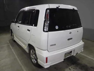 Nissan CUBE  с аукциона в Японии