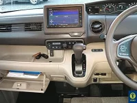 Honda N BOX лот № 6 оценка R  с аукциона в Японии 5