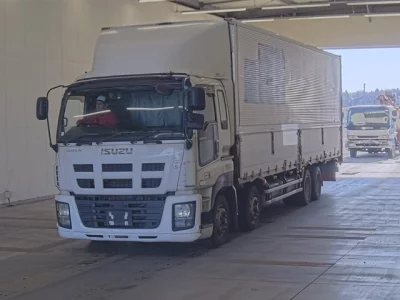 Isuzu GIGA  с аукциона в Японии