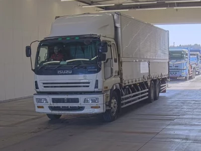 Isuzu GIGA  с аукциона в Японии