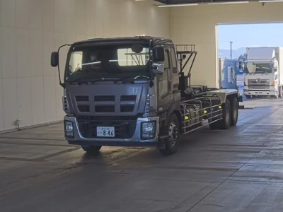 Isuzu GIGA  с аукциона в Японии