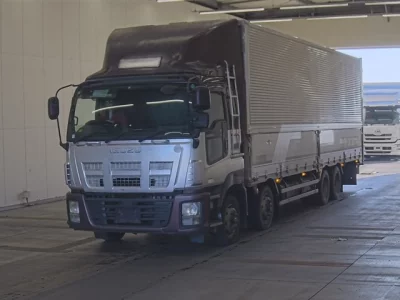 Isuzu GIGA